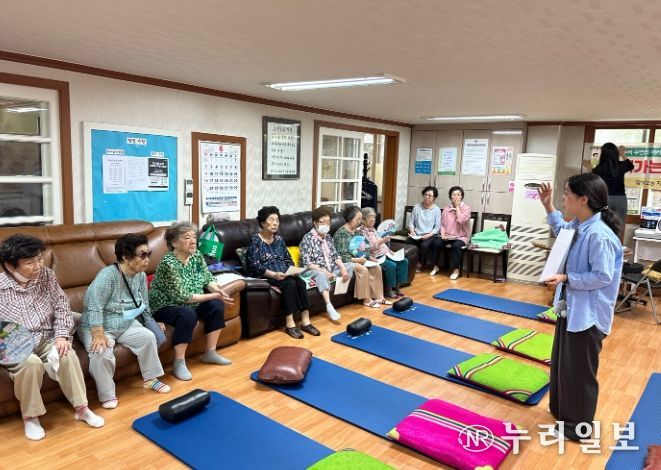 경로당에서 진행된‘찾아가는 감염병 예방 교육’