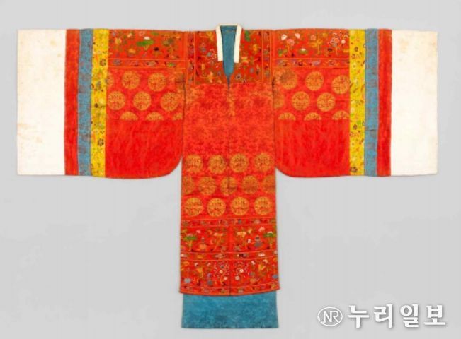 복온공주가 홍장삼(앞면)