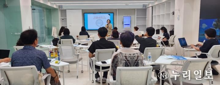 지난해 여수세계박람회장 중등 미래교실에서 ‘중등 수석교사 현장지원 역량강화 연수’ 모습