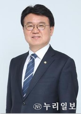 국토교통위원회 소속 황운하 의원