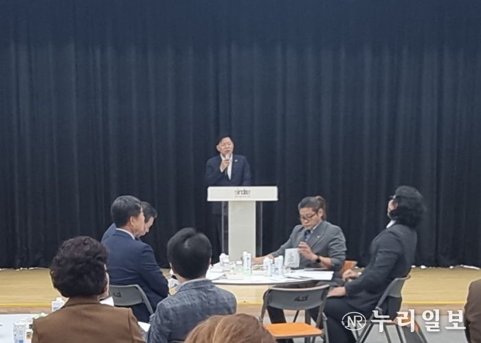 김정희 전라남도의회 순천 학교운영위원장 협의회 정기회 축사