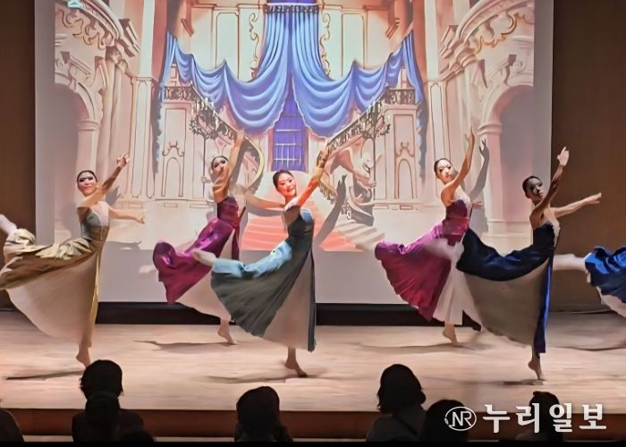 아트필드 경기도 문화의 날을 맞이하여 하남시 미사,위례도서관과 함께 공간융합예술공연 선사