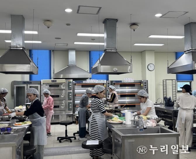더 큰 행복 포천시가족센터, 결혼이민자 정착단계별 지원 ‘한식 요리 교실’ 운영
