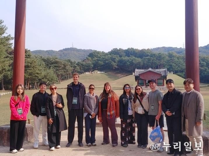 경기도의회 정동혁 의원, 외국인 관광객과 함께 '인천공항-고양 환승관광' 동행 점검