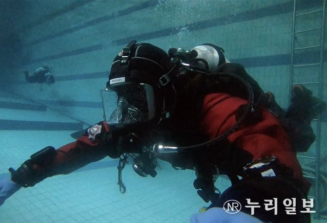 전북소방, ‘풀페이스 마스크’ 시범 도입..수중구조 안전성 강화