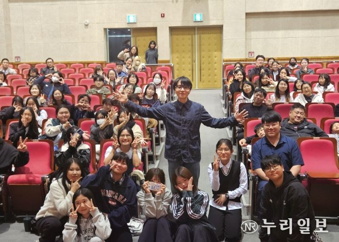 여주도서관, 남도형 성우와 함께한 「꿈꾸는 여주 인문학 특강」운영