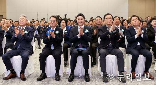 김진경 의장, NH농협은행 경기본부 신사옥 준공식 참석...경기도 금융과 농업 발전의 구심점 역할 당부