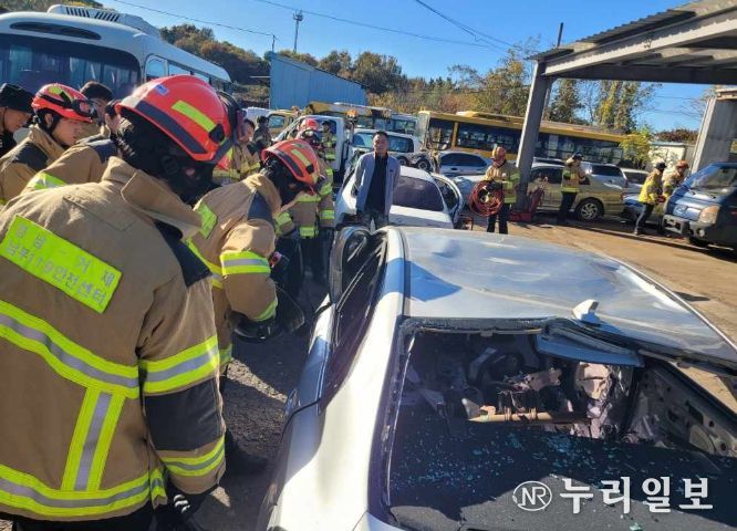 차량 잠금장치 개방 특별구조훈련