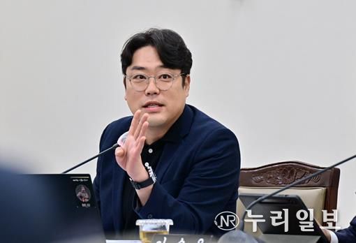 반선호 부산시의원, 부산시 노동자 작업복 세탁 제도화 시동