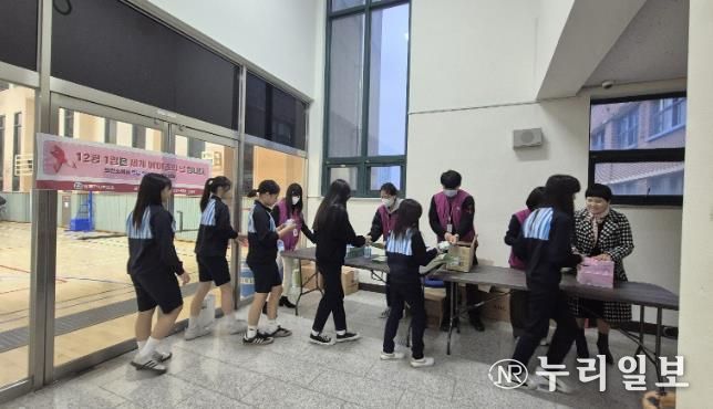 동두천시보건소, ‘제38회 세계 에이즈의 날’ 맞아 청소년 대상 예방 캠페인 실시