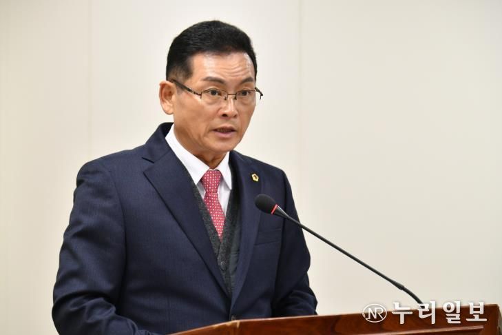 최동원 경상남도의원, “저소득층 학생 정보화 지원 조례 개정… 용어 정비로 낙인 최소화”