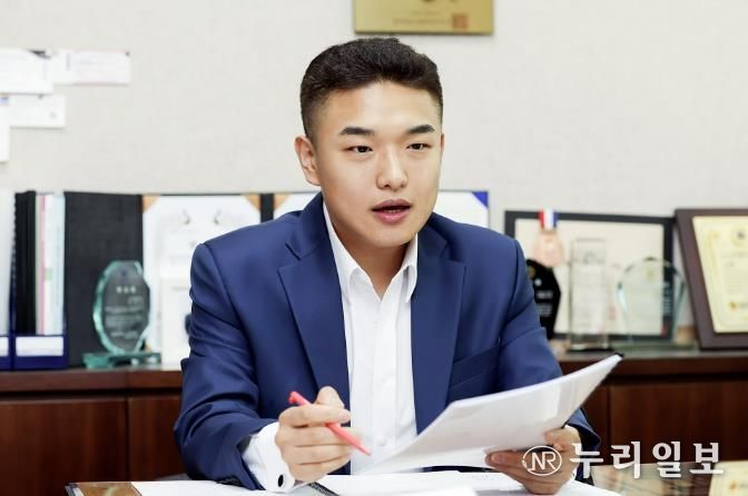 의왕시의회 한채훈 의원, 재정난 경고하며 340억 원 센터 건립