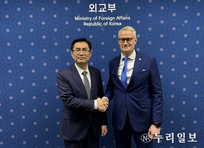 정연두 외교전략정보본부장, NATO 의회연맹 대표단 면담