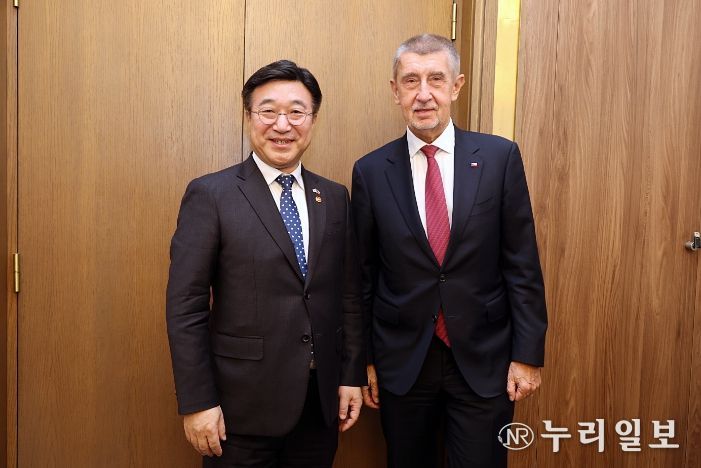 안드레이 바비쉬 체코 총리 접견