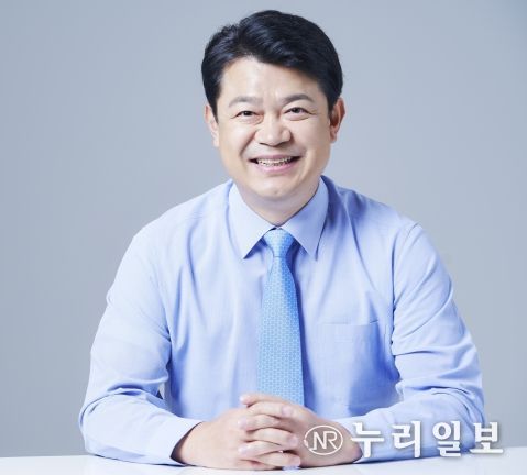 더불어민주당 복기왕 의원(충남 아산시갑, 국회 국토교통위원회 간사)