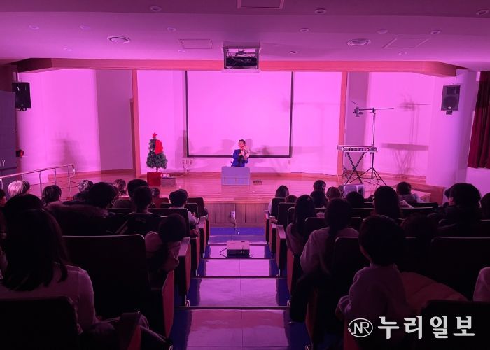 동두천꿈나무정보도서관, 크리스마스 매직 샌드아트 공연 성황리에 마쳐