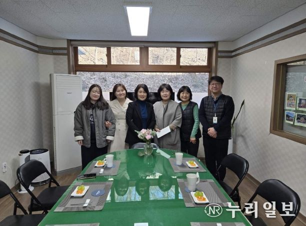 강원특별자치도교육청유아교육원,‘애민원’기탁금 전달