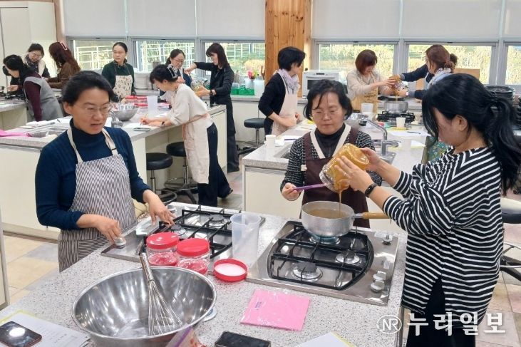 장 담그기와 장류 활용한 요리 교육