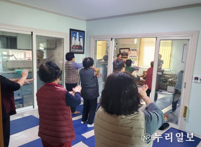 이천시 보건진료소, 어르신 요가운동교실 운영
