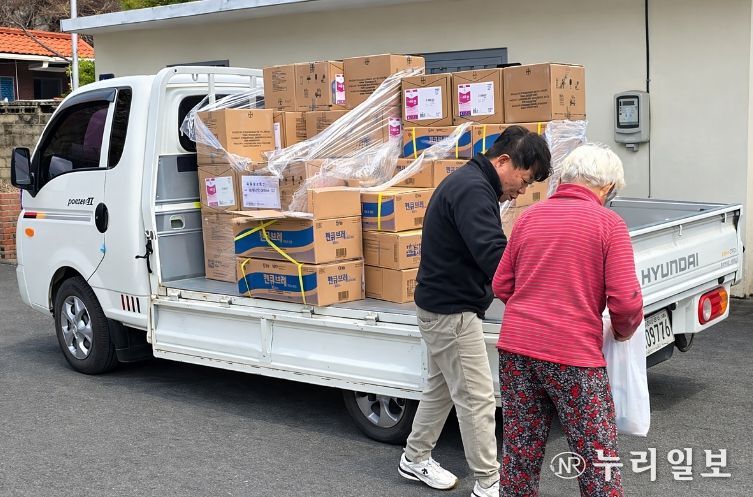 대구농업기술센터, 사과농가에 과수화상병 방제약제 배부