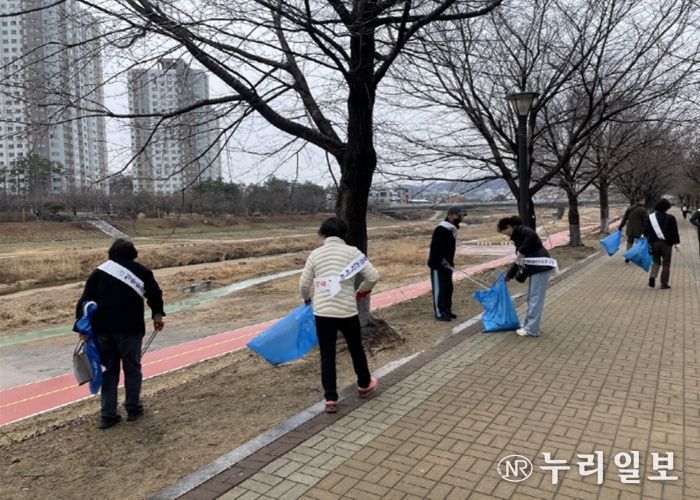 고양시 창릉동 주민자치회, 봄을 맞이하여 마을환경개선 실시